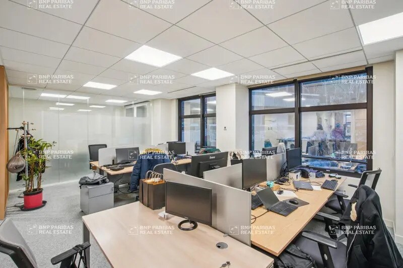 Bureau dans Paris à louer - Photo de l’immeuble – Image 3 sur 29