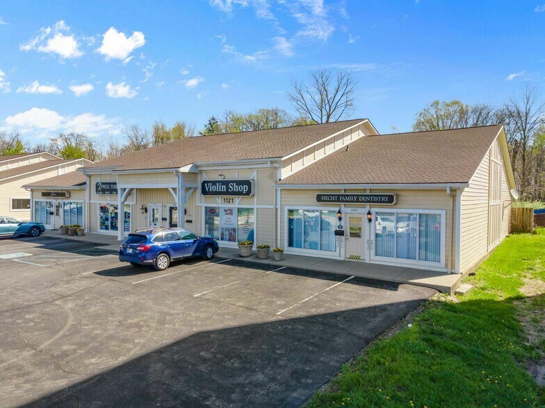 1121 S Rangeline Rd, Carmel, IN à louer - Photo de l’immeuble – Image 2 sur 7