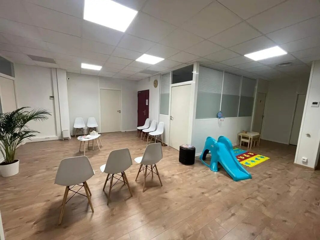 Bureau dans Aix-en-Provence à louer Photo de l’immeuble– Image 1 sur 7