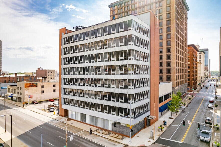 626 Madison Ave, Toledo, OH à vendre - Photo de l’immeuble – Image 3 sur 10
