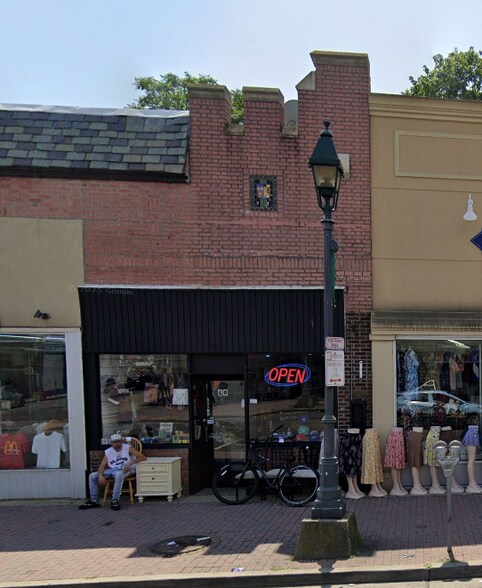 60 S Main St, Freeport, NY à louer - Photo principale – Image 1 sur 1