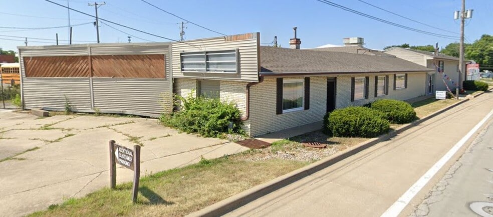 1001 Croxton Ave, Bloomington, IL à louer - Photo principale – Image 1 sur 20