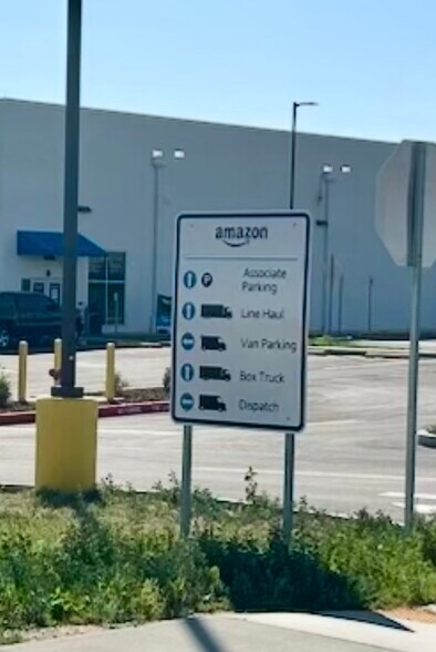 Patton Blvd NE, Moses Lake, WA à louer - Photo de l’immeuble – Image 2 sur 4