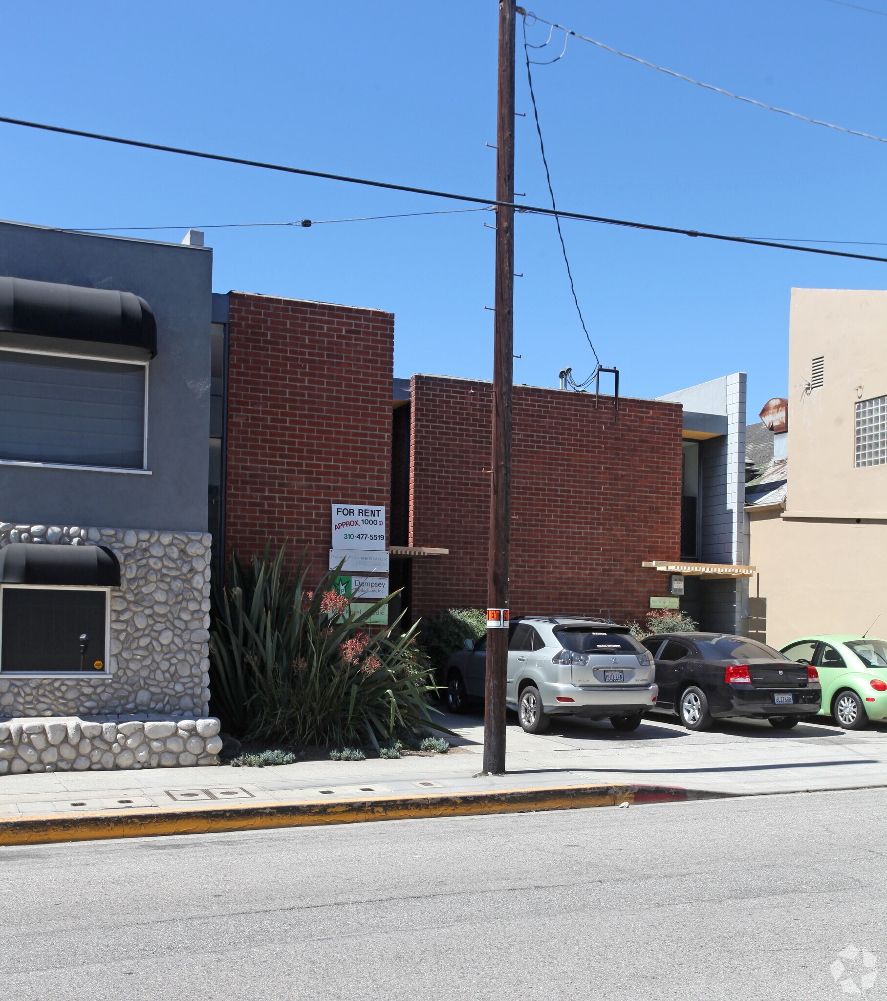 1927 Pontius Ave, Los Angeles, CA à louer Photo principale– Image 1 sur 3