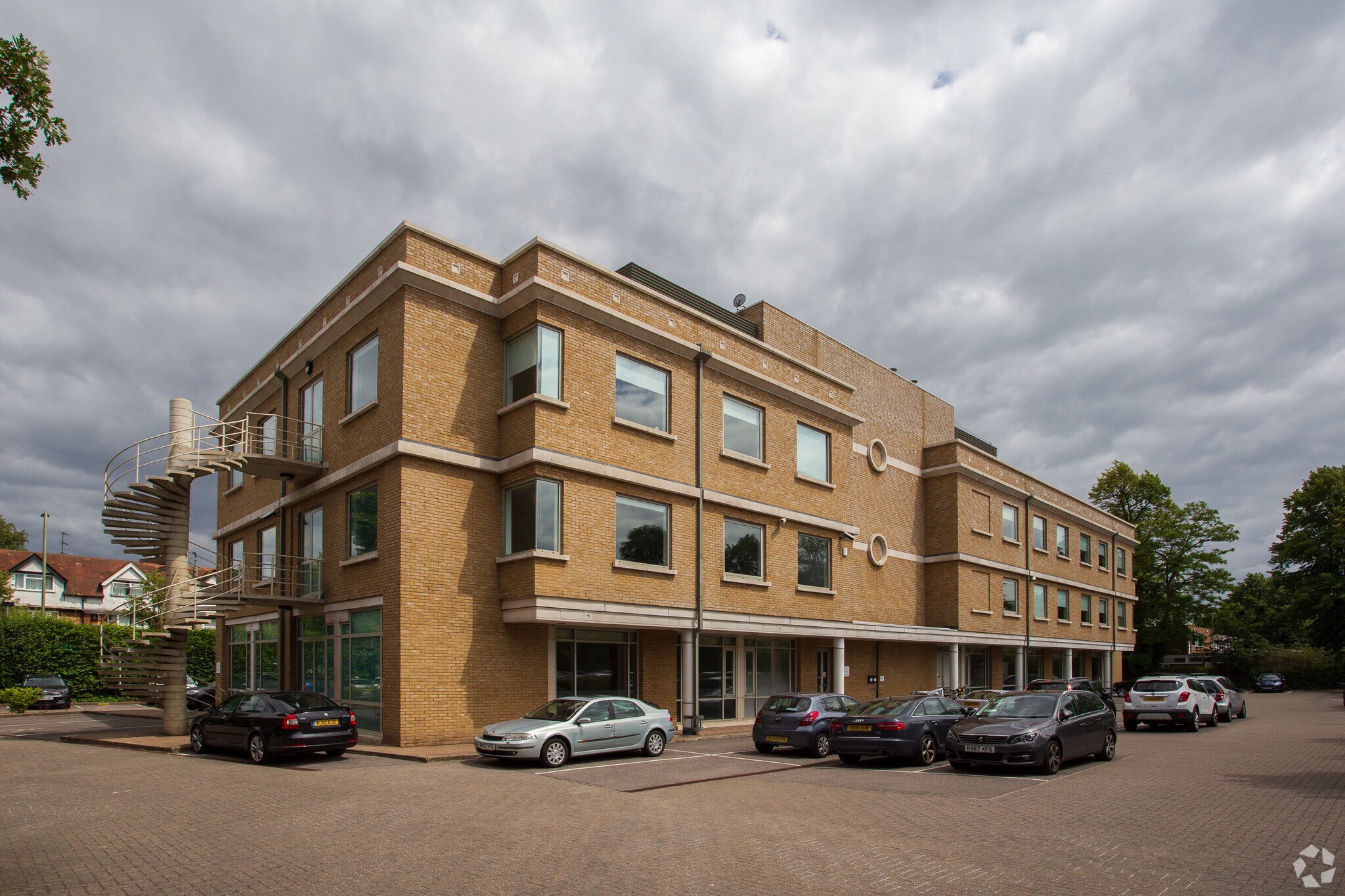 42-50 Hersham Rd, Walton On Thames à louer Photo principale– Image 1 sur 2