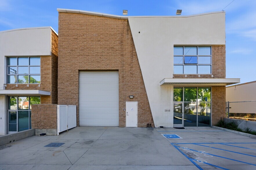 2646 St Louis Ave, Signal Hill, CA à vendre - Photo de l’immeuble – Image 1 sur 17