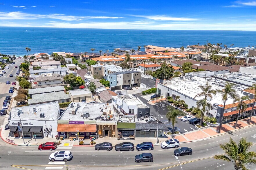7410 La Jolla Blvd, La Jolla, CA à louer - Photo de l’immeuble – Image 3 sur 17