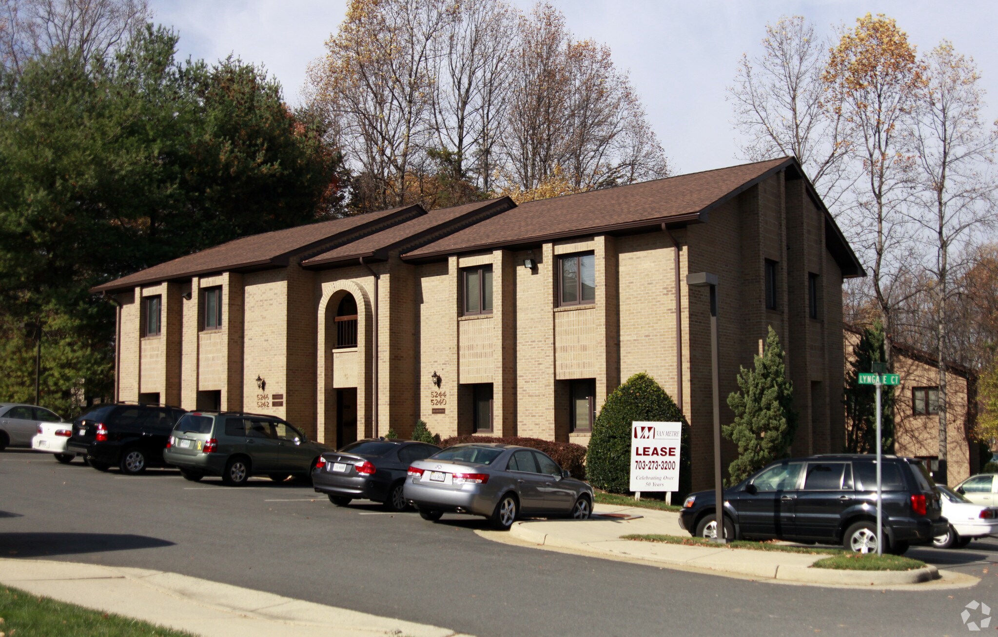 25-Unit Medical/Office Investment portefeuille de 3 biens à vendre sur LoopNet.fr Photo principale– Image 1 sur 5