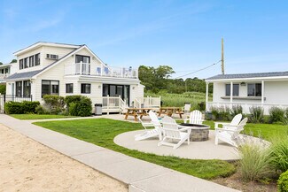 Plus de détails pour 53 W Tiana Rd, Hampton Bays, NY - Hôtellerie à vendre