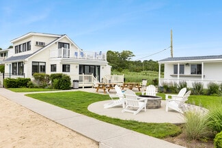 Plus de détails pour 53 W Tiana Rd, Hampton Bays, NY - Hôtellerie à vendre