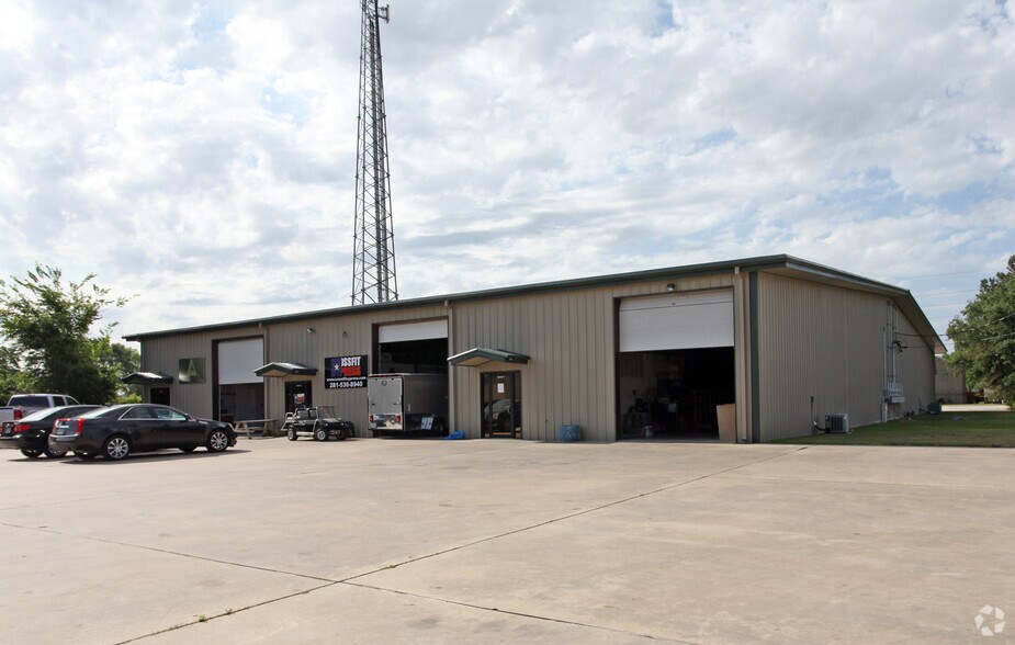 14216 Cypress North Houston Rd, Cypress, TX à vendre - Photo de l’immeuble – Image 2 sur 8