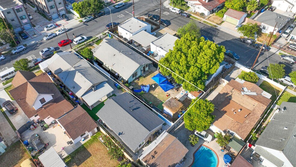 1572 W 37th Pl, Los Angeles, CA à vendre - Photo de l’immeuble – Image 3 sur 7