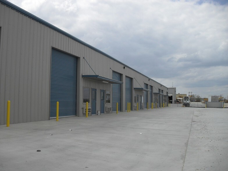 2000 W Loop 340, Waco, TX à louer - Photo principale – Image 1 sur 4