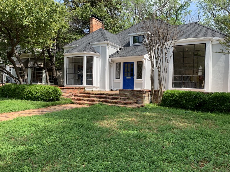 2600 Fairmount St, Dallas, TX à louer - Photo de l’immeuble – Image 1 sur 1