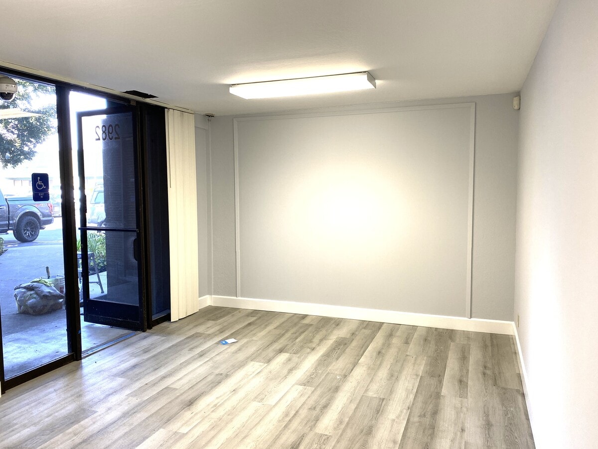 2982 Teagarden St, San Leandro, CA 94577 - Lot 2982 - - Photo intérieure - Image 1 of 3