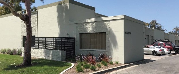 19 N Aviador St, Camarillo, CA à louer Photo principale– Image 1 sur 8
