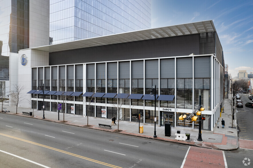 102 Halsey St, Newark, NJ à louer - Photo de l’immeuble – Image 3 sur 11