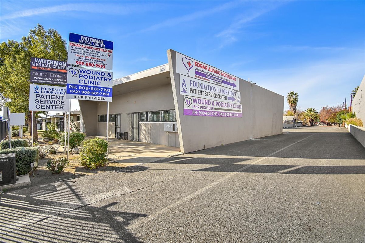 1376 N Waterman Ave, San Bernardino, CA à louer Photo intérieure– Image 1 sur 25