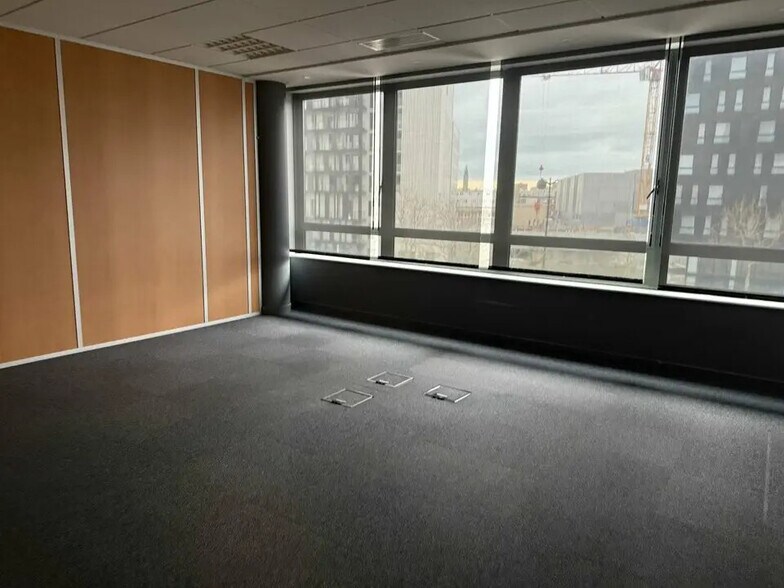 Bureau dans Le Havre à louer - Photo principale – Image 2 sur 25