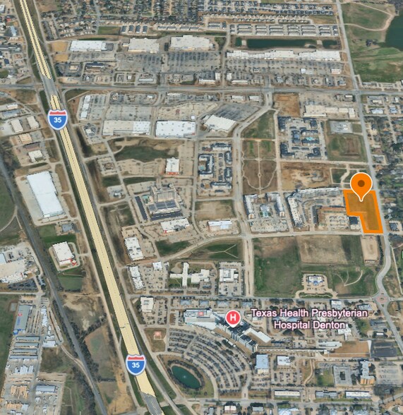 NEC Bonnie Brae Rd, Denton, TX à vendre - Photo de l’immeuble – Image 3 sur 5