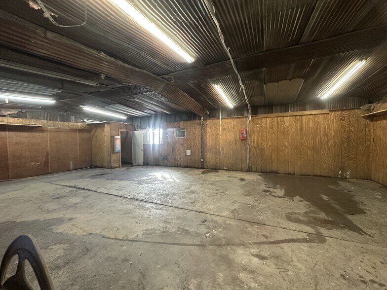 7581 Bandera Rd, San Antonio, TX à louer - Photo intérieure – Image 2 sur 6