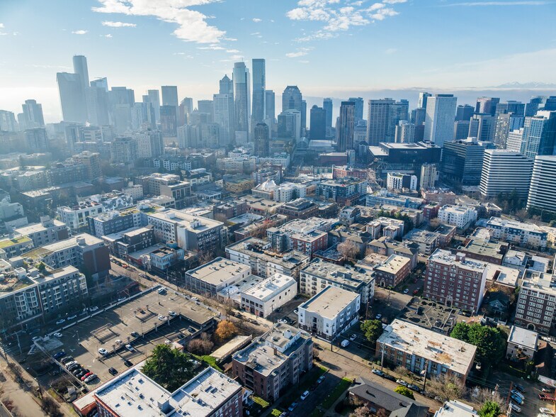 610 E Pine St, Seattle, WA à vendre - Photo de l’immeuble – Image 2 sur 9