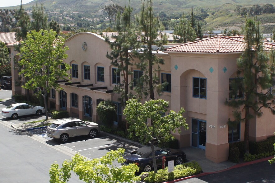 32242 Paseo Adelanto, San Juan Capistrano, CA à louer - Photo principale – Image 1 sur 27