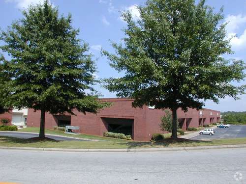 3715 Atlanta Industrial Pky N, Atlanta, GA à louer - Photo de l’immeuble – Image 2 sur 8