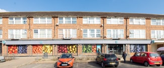 Plus de détails pour 13-21 Cole Green Ln, Welwyn Garden City - Local commercial à vendre