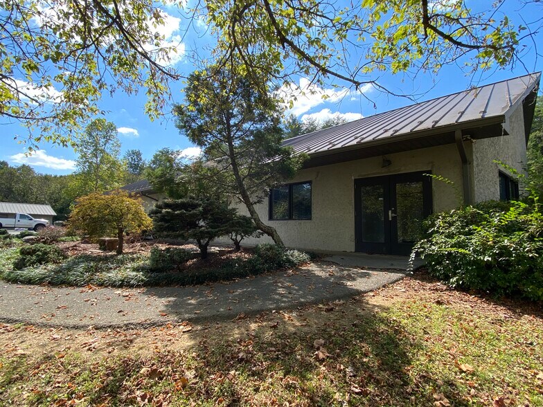 1419 Chapman Hwy, Sevierville, TN à louer - Photo de l’immeuble – Image 2 sur 25