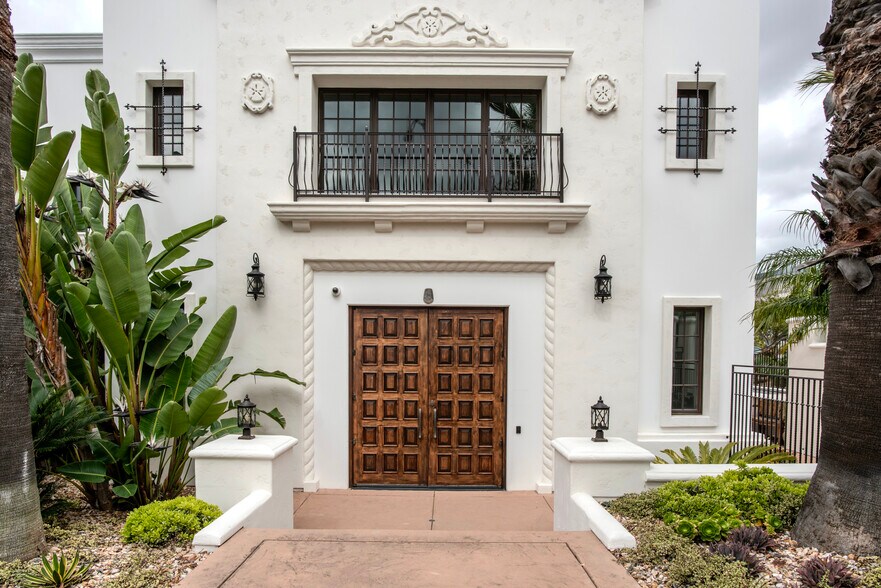 4650 Overland Ave, San Diego, CA à vendre - Photo de l’immeuble – Image 3 sur 15