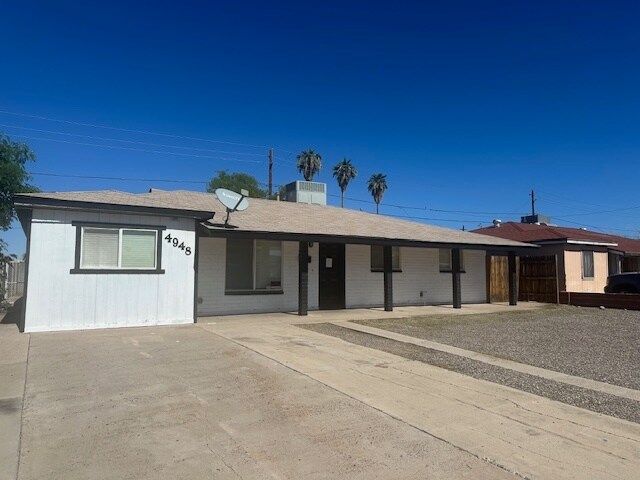4948 W Pierson St, Phoenix, AZ à vendre - Photo principale – Image 1 sur 1