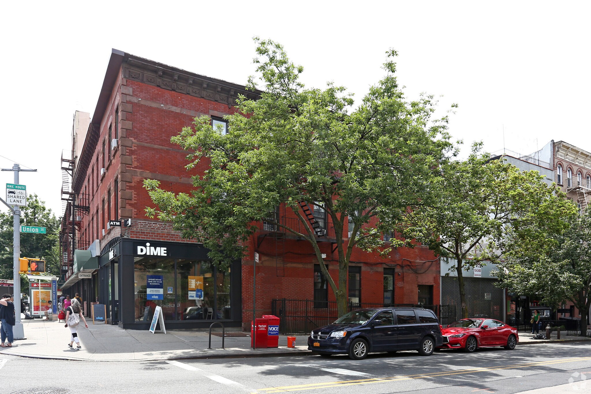 208 5th Ave, Brooklyn, NY à louer Photo principale– Image 1 sur 14