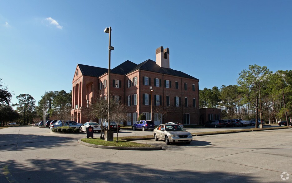 2250 E Gause Blvd, Slidell, LA à louer - Photo de l’immeuble – Image 2 sur 3