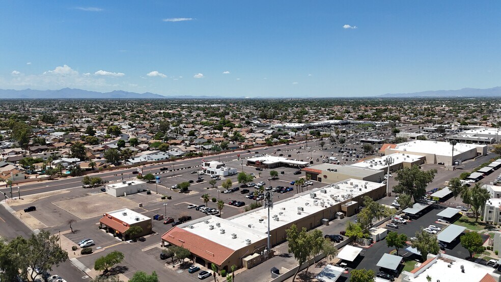 3310-3346 W Bell Rd, Phoenix, AZ à louer - Photo de l’immeuble – Image 2 sur 4