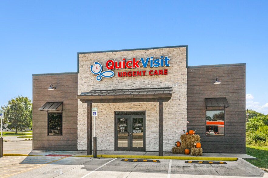 QuickVisit Urgent Care portefeuille de 2 biens à vendre sur LoopNet.fr - Photo de l’immeuble – Image 2 sur 2