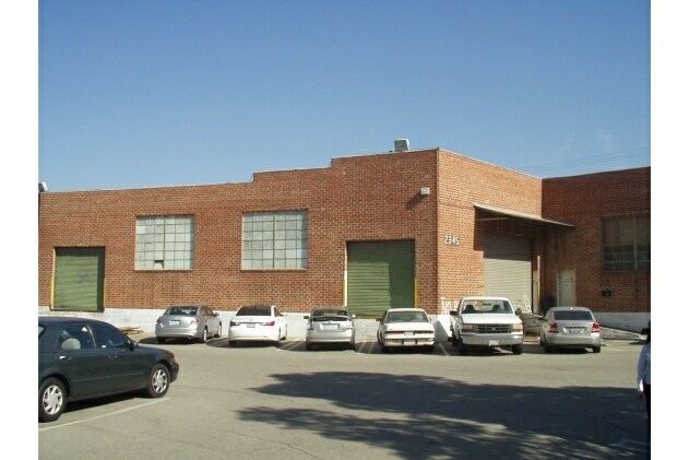 2345 S Santa Fe Ave, Los Angeles, CA à louer - Photo de l’immeuble – Image 2 sur 8