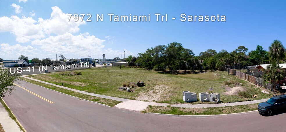 7972 N Tamiami Trl, Sarasota, FL à vendre - Photo de l’immeuble – Image 3 sur 21