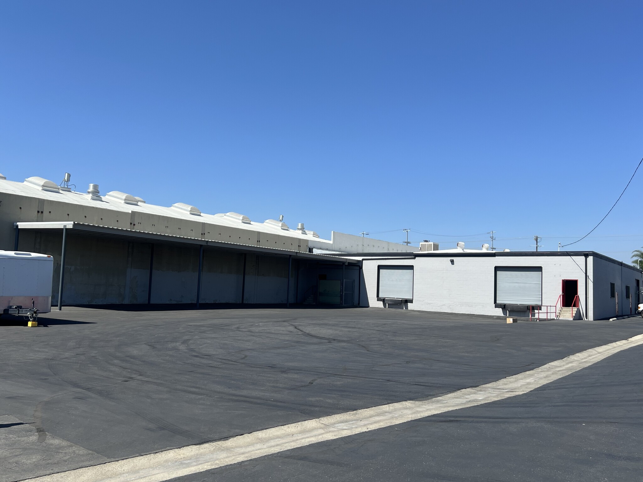 13222-13226 Saticoy St, North Hollywood, CA à louer Photo intérieure– Image 1 sur 13