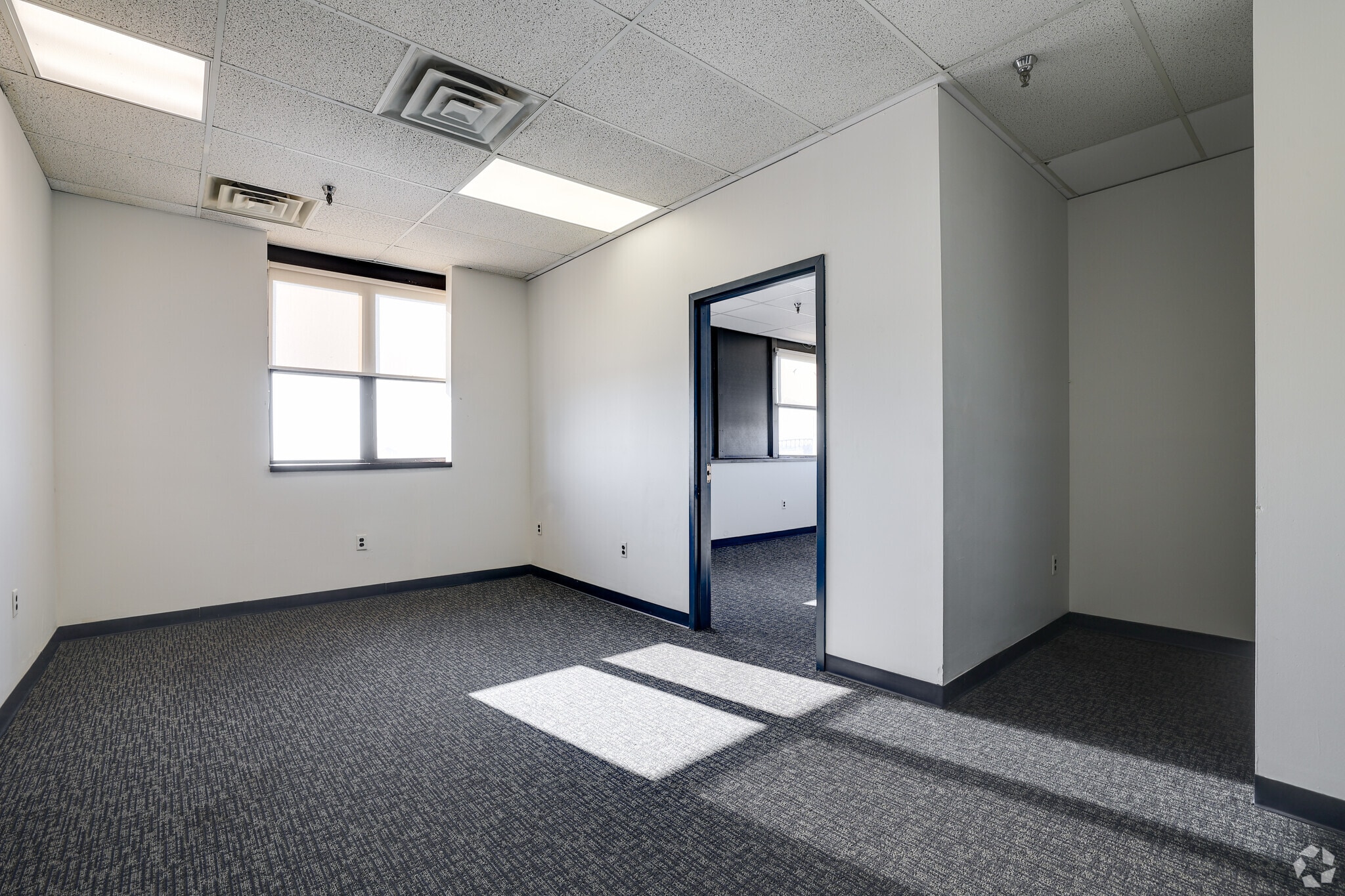 5070-5080 Parkside Ave, Philadelphia, PA à louer Photo intérieure– Image 1 sur 2