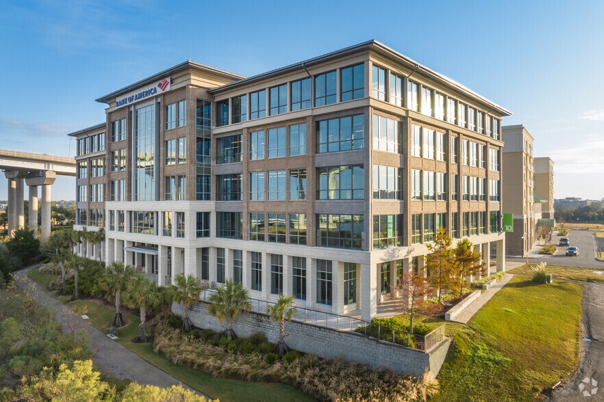 75 Port City Lndg, Mount Pleasant, SC à louer - Photo de l’immeuble – Image 2 sur 15