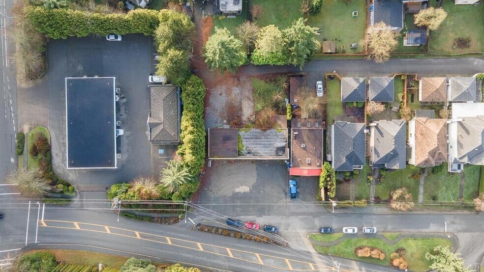 12758 28 Av, Surrey, BC à vendre - Photo de l’immeuble – Image 3 sur 5