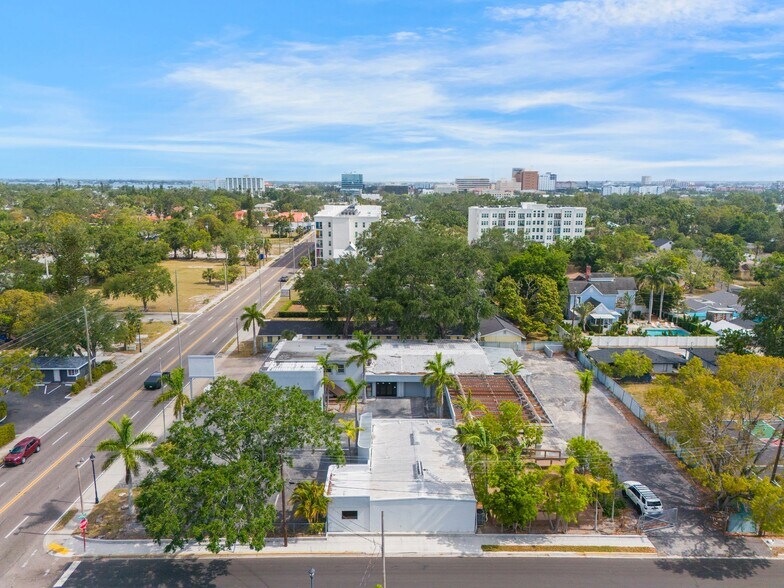 1505 Tamiami Trl W, Bradenton, FL à vendre - Photo de l’immeuble – Image 3 sur 10