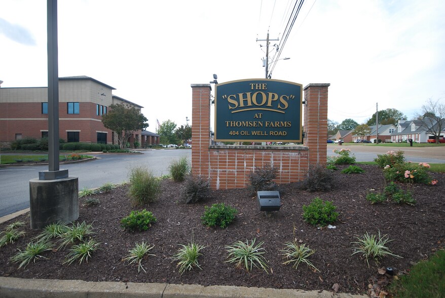 398-412 Oil Well Rd, Jackson, TN à louer - Photo de l’immeuble – Image 3 sur 8