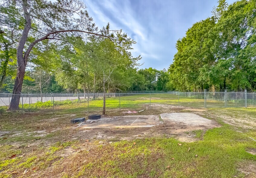 4863 Gum Rd, Tallahassee, FL à vendre - Photo de l’immeuble – Image 3 sur 13