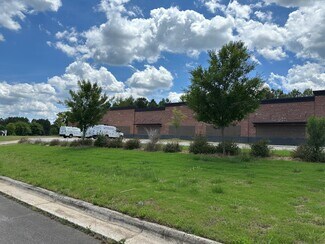 Plus de détails pour 140 Weathers st, Youngsville, NC - Local d'activités à louer