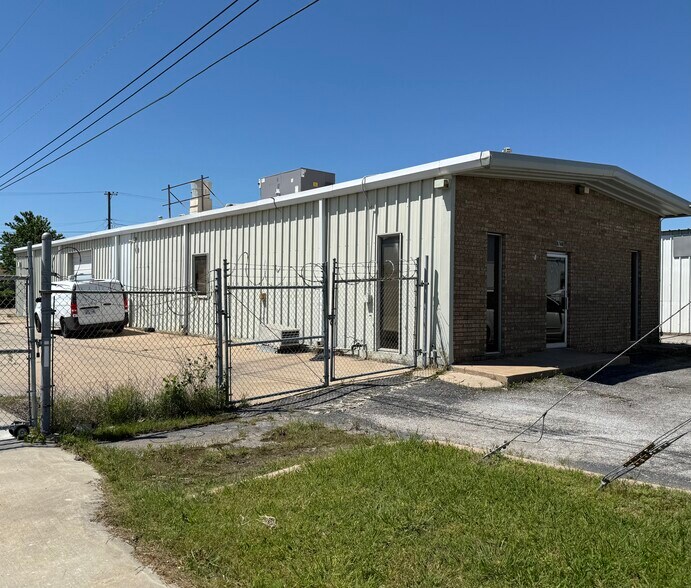 8748 E 46th St, Tulsa, OK à vendre - Photo de l’immeuble – Image 3 sur 3