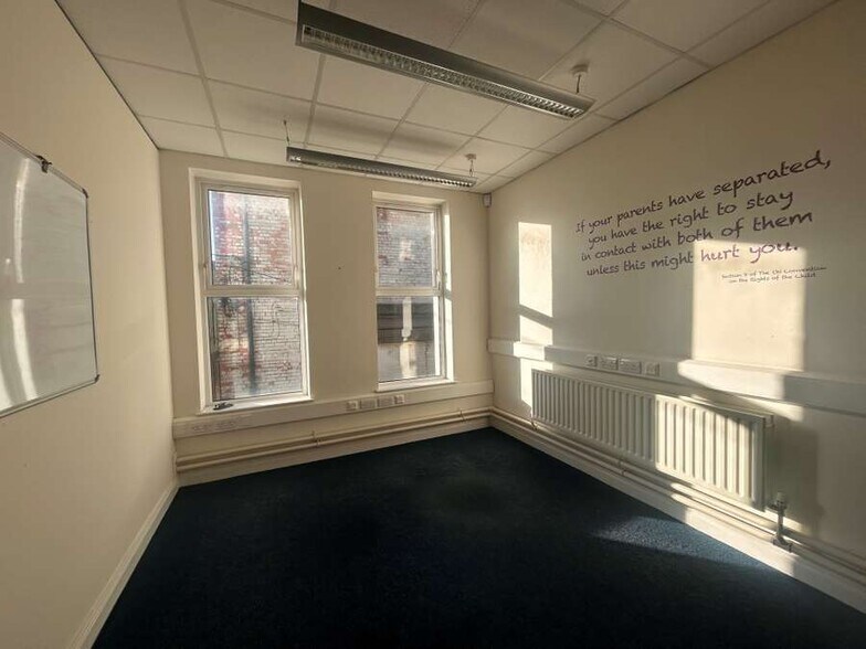 127-131 Ormeau Rd, Belfast à louer - Photo de l’immeuble – Image 3 sur 4