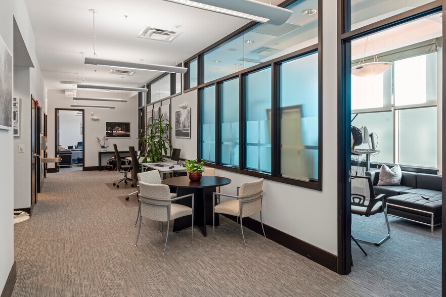 7809 Woodmont Ave, Bethesda, MD à louer - Photo intérieure – Image 3 sur 13