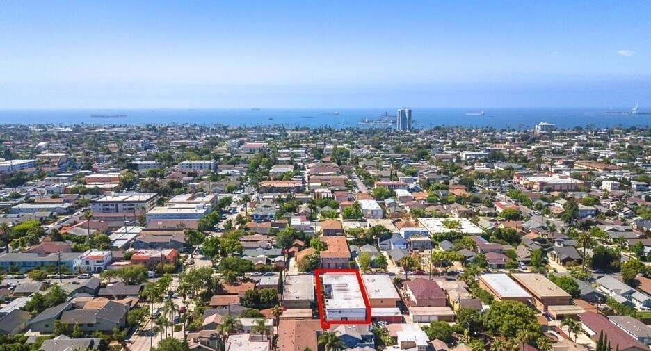 3117 E 6th St, Long Beach, CA à vendre - Photo de l’immeuble – Image 3 sur 27
